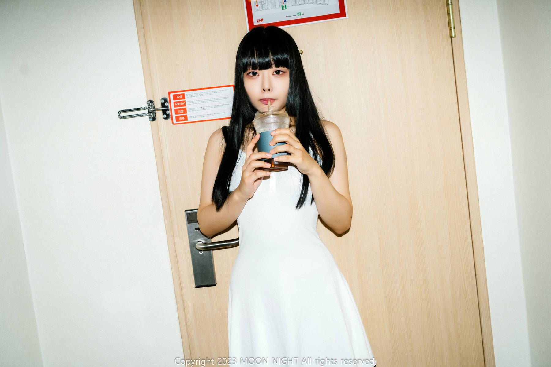 Min Harin 민하린, [Moon Night Snap] G컵 왕쮸쮸 Set.02の写真 2