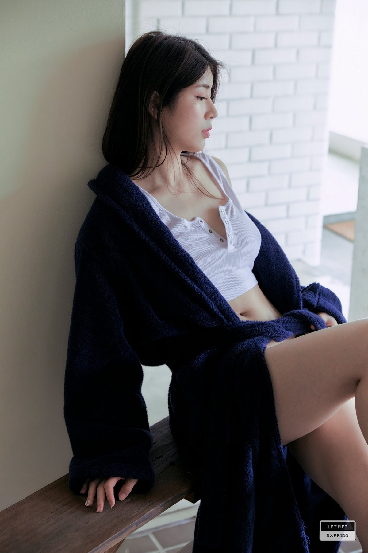 Min.E 민이, [LEEHEE EXPRESS] LEHF-038A+B Set.01の写真 37