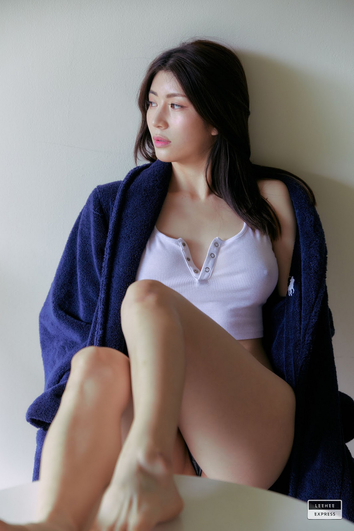 Min.E 민이, [LEEHEE EXPRESS] LEHF-038A+B Set.01の写真 40