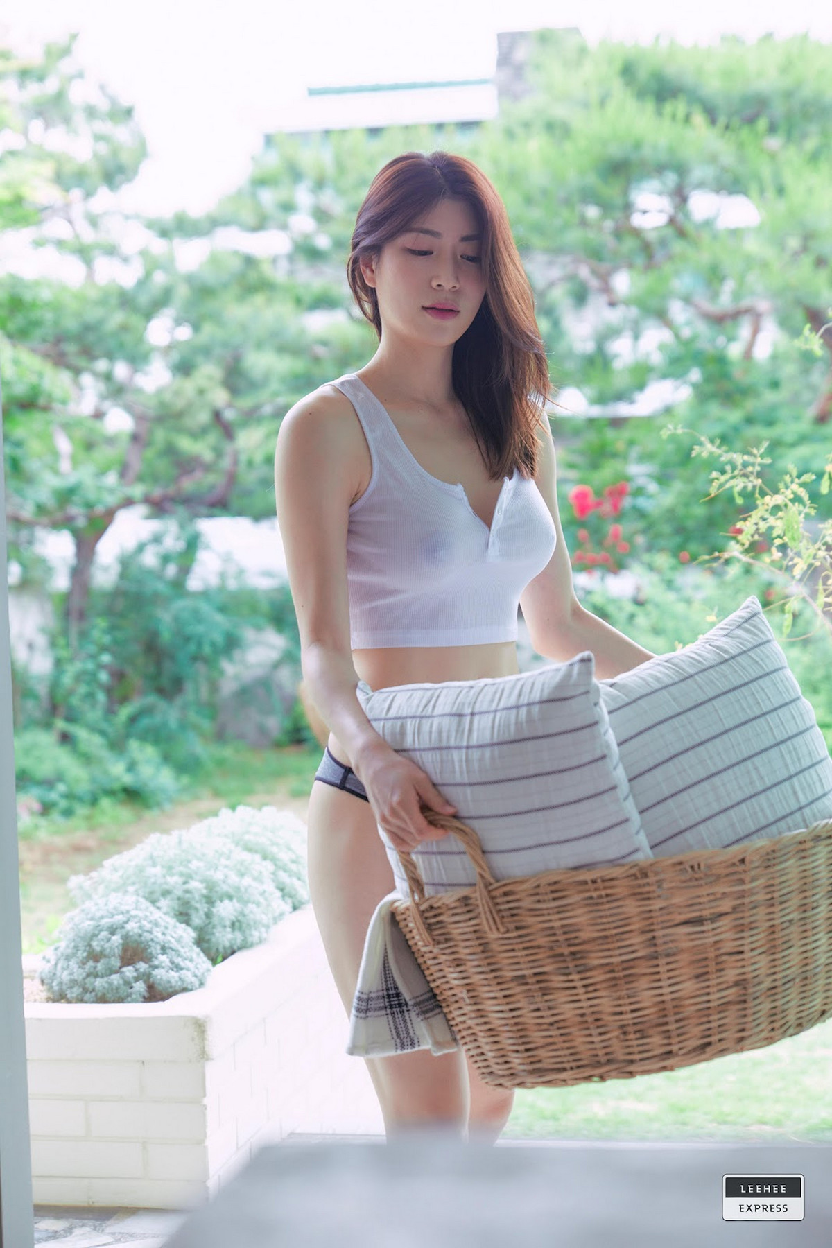 Min.E 민이, [LEEHEE EXPRESS] LEHF-038A+B Set.02の写真 19
