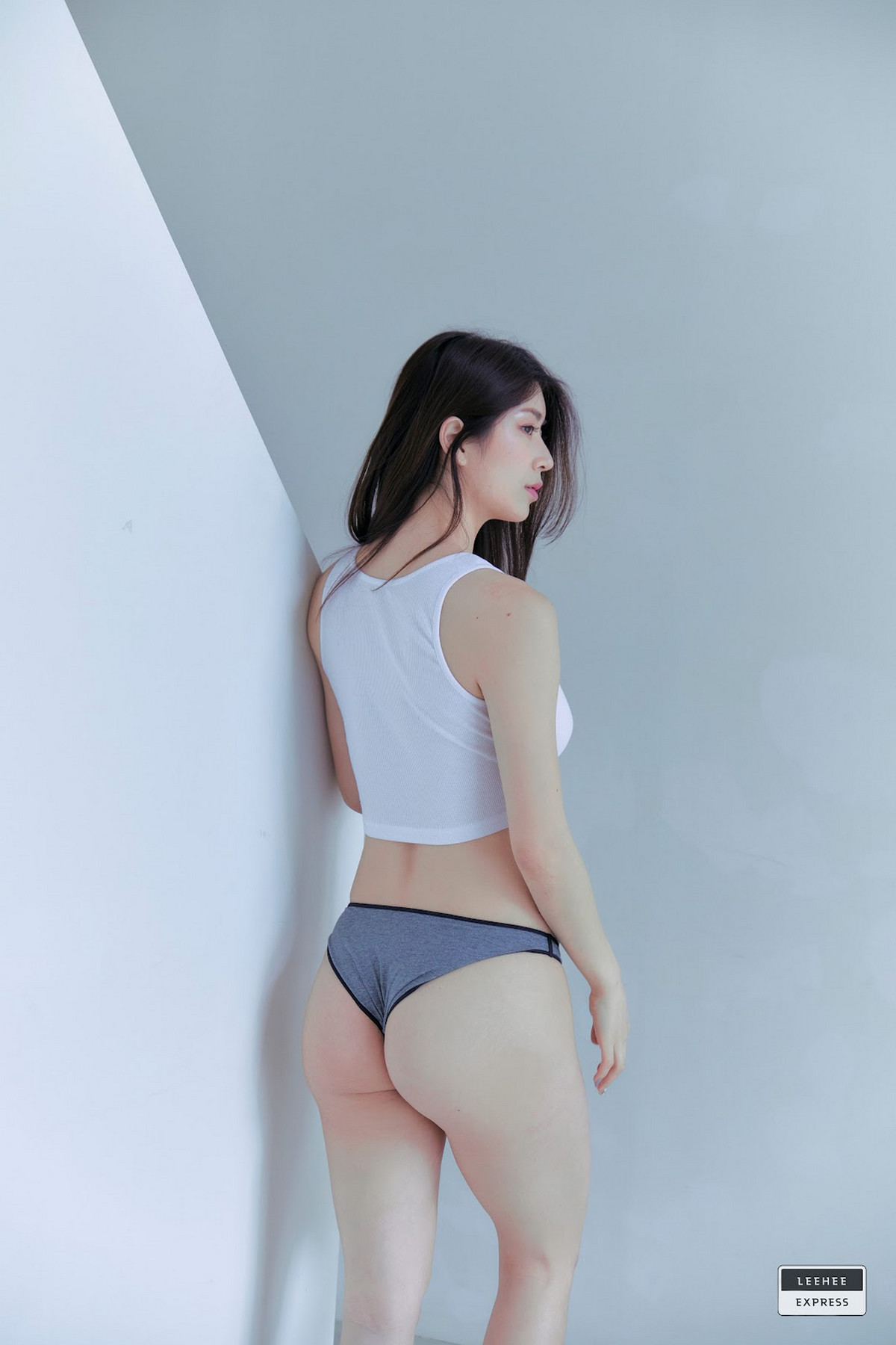 Min.E 민이, [LEEHEE EXPRESS] LEHF-038A+B Set.02の写真 33
