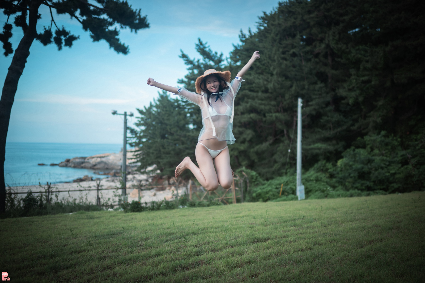Lee Ahrin 이아린, [PINK] Bikini Day Set.01の写真 2
