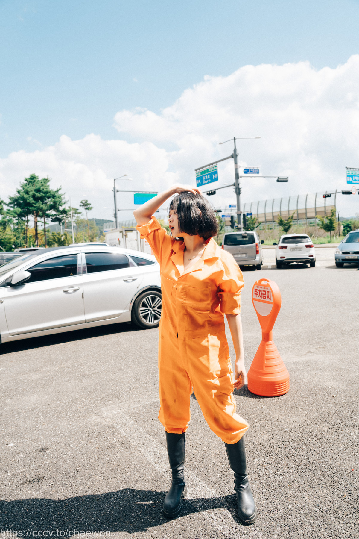 ZIA.Kwon 권지아, [Loozy] Garage Girl Set.01の写真 4