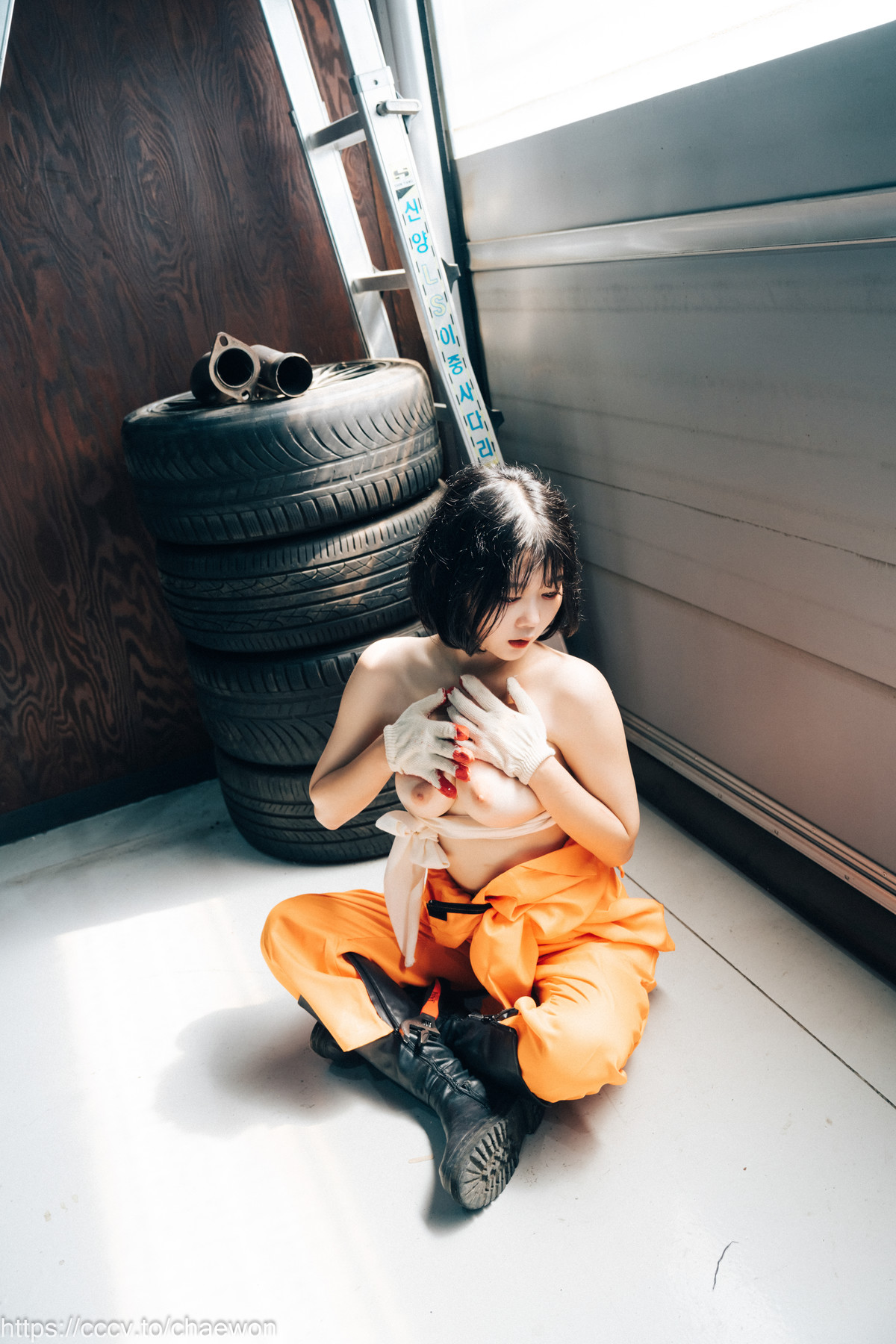 ZIA.Kwon 권지아, [Loozy] Garage Girl Set.01の写真 15