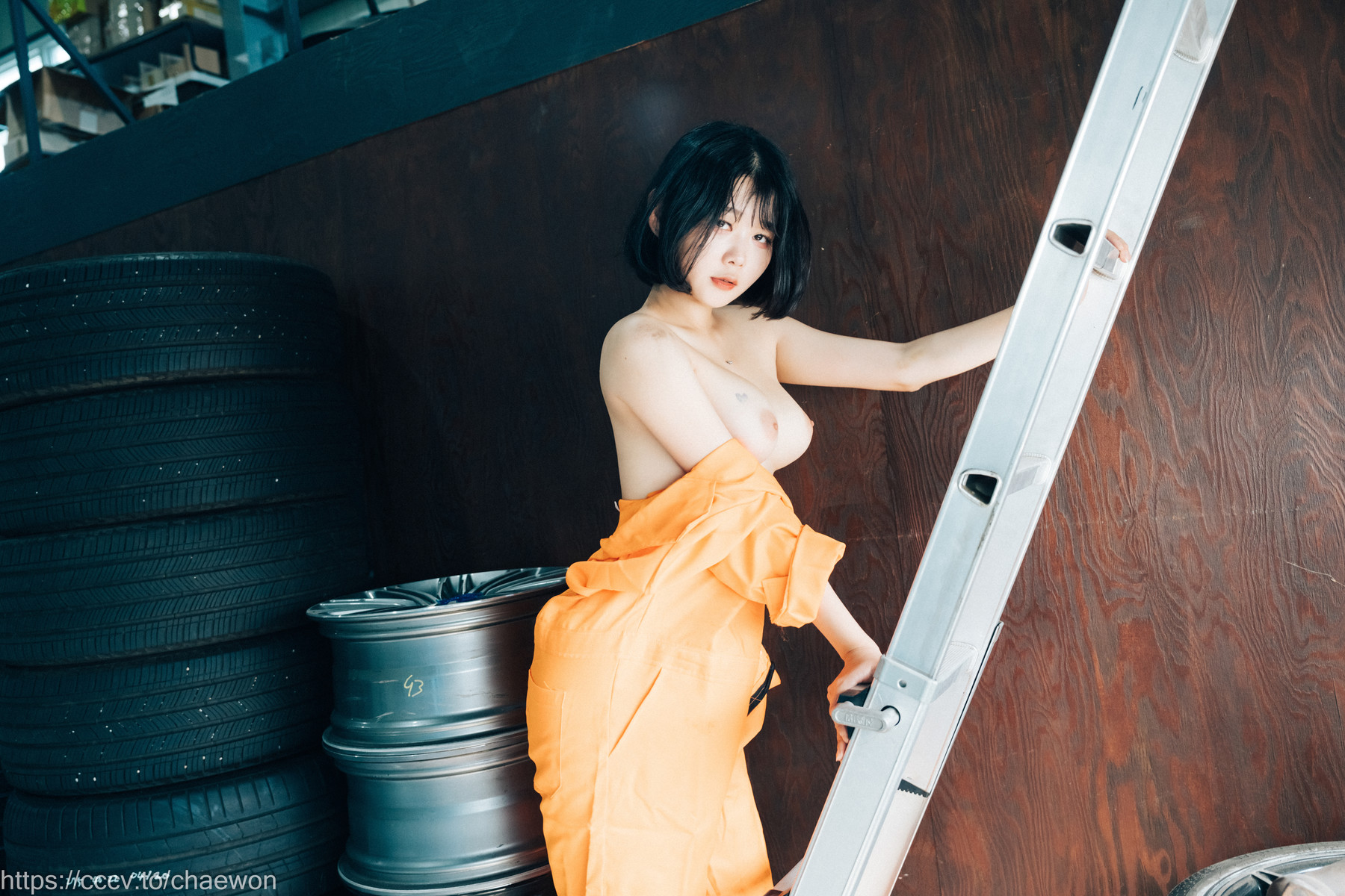 ZIA.Kwon 권지아, [Loozy] Garage Girl Set.01の写真 56