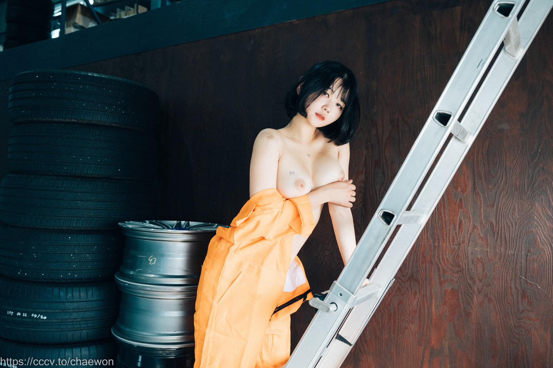 ZIA.Kwon 권지아, [Loozy] Garage Girl Set.01の写真 57