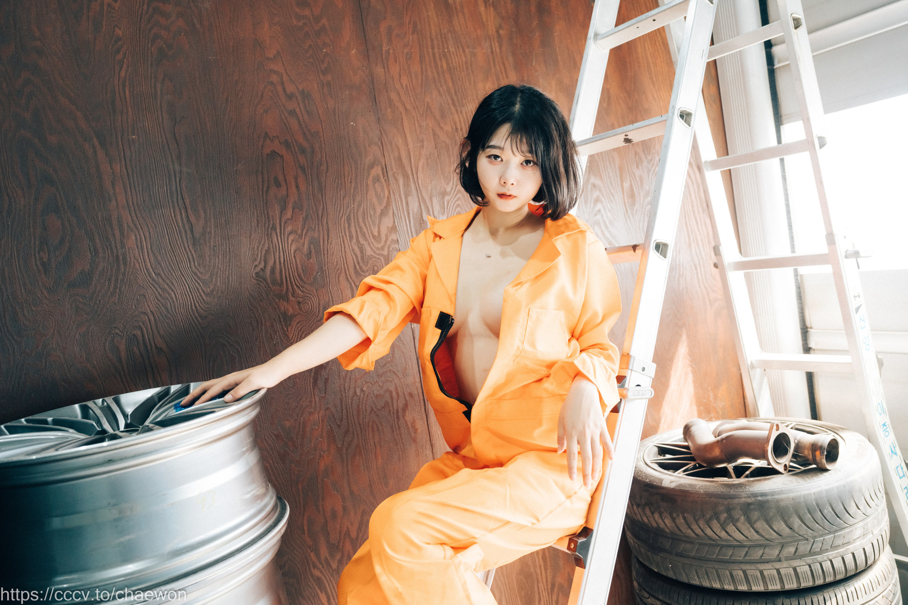 ZIA.Kwon 권지아, [Loozy] Garage Girl Set.01の写真 63