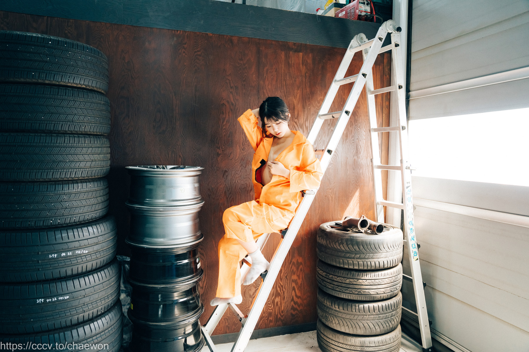 ZIA.Kwon 권지아, [Loozy] Garage Girl Set.01の写真 66