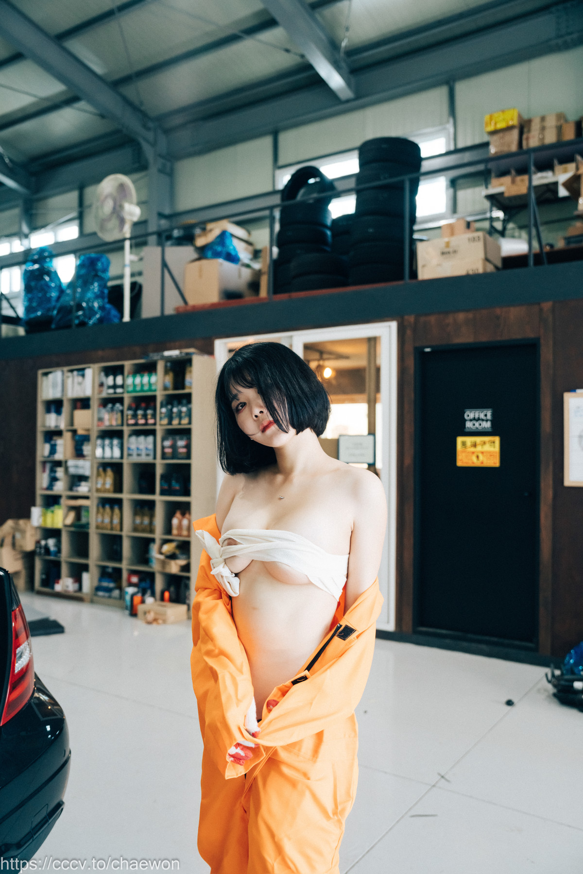ZIA.Kwon 권지아, [Loozy] Garage Girl Set.02の写真 7