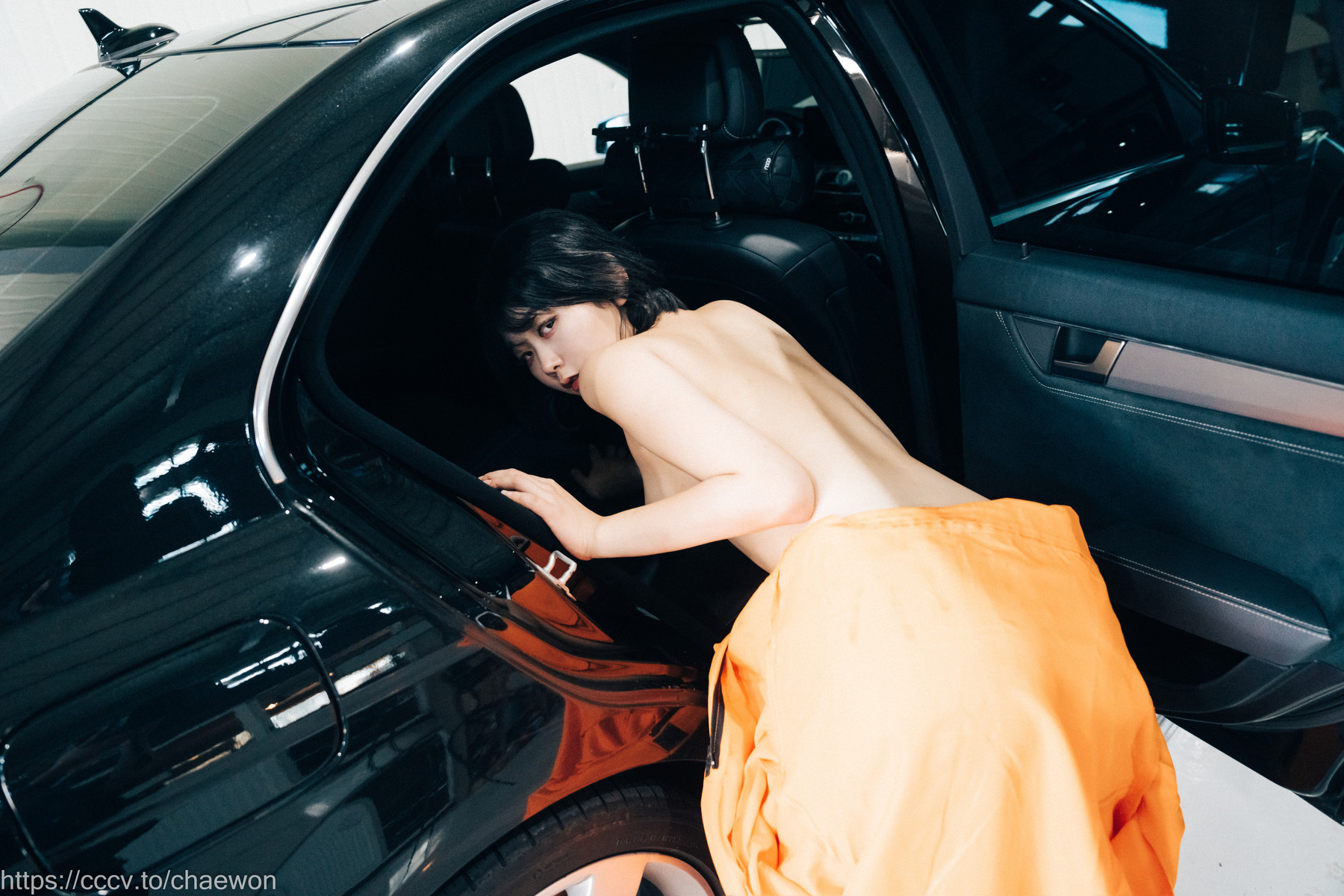 ZIA.Kwon 권지아, [Loozy] Garage Girl Set.02の写真 58
