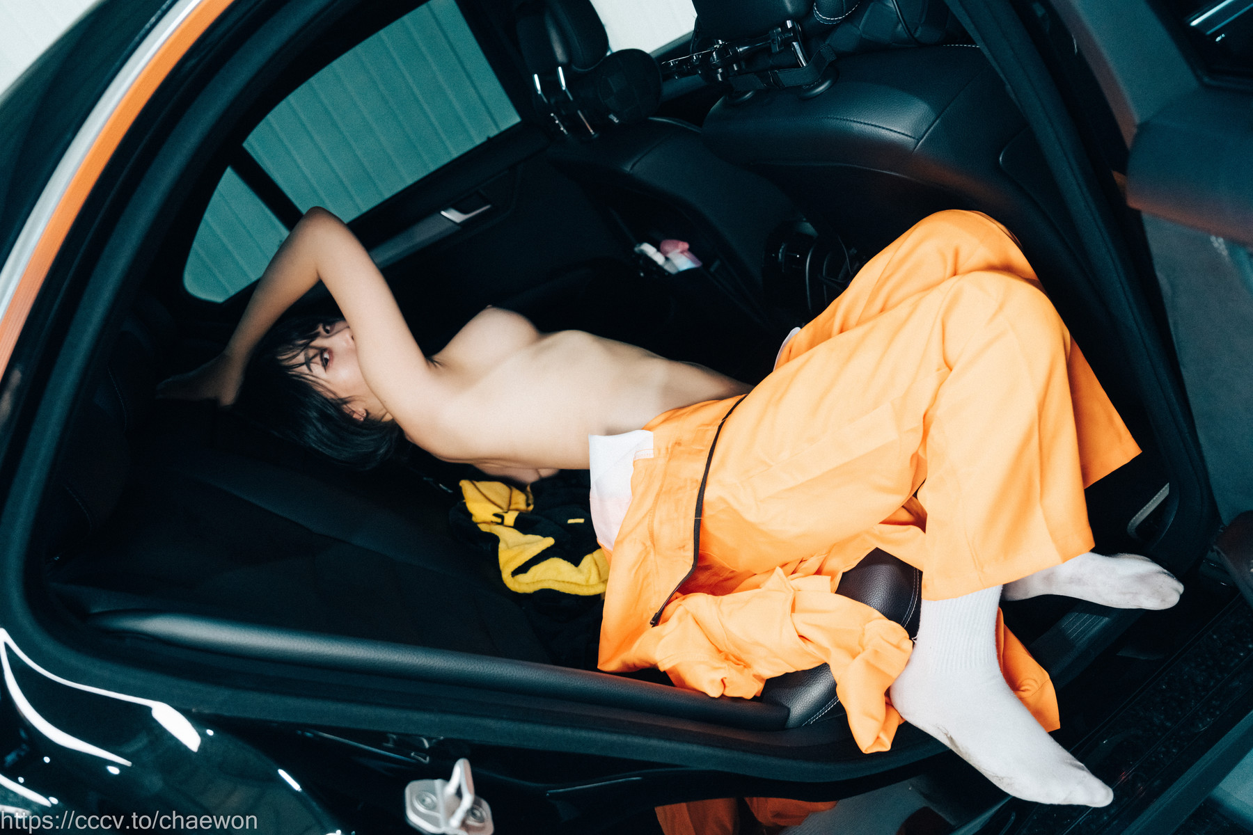 ZIA.Kwon 권지아, [Loozy] Garage Girl Set.02の写真 60