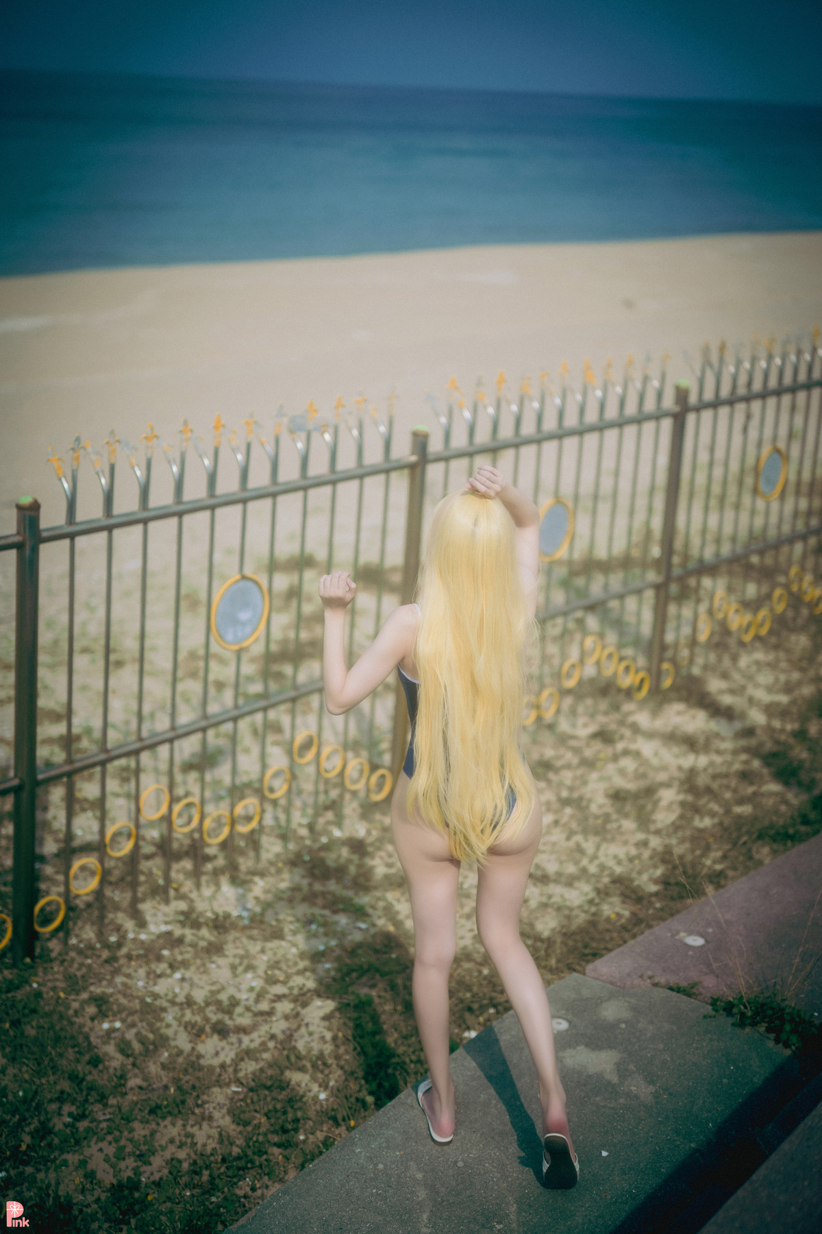 Lee Ahrin 이아린, [PINK] Meet Me in The Summer Set.01の写真 3