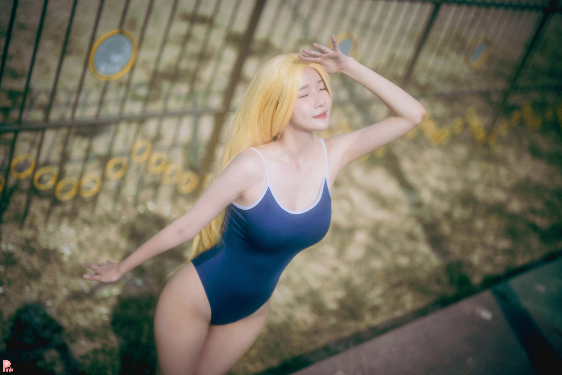 Lee Ahrin 이아린, [PINK] Meet Me in The Summer Set.01の写真 4