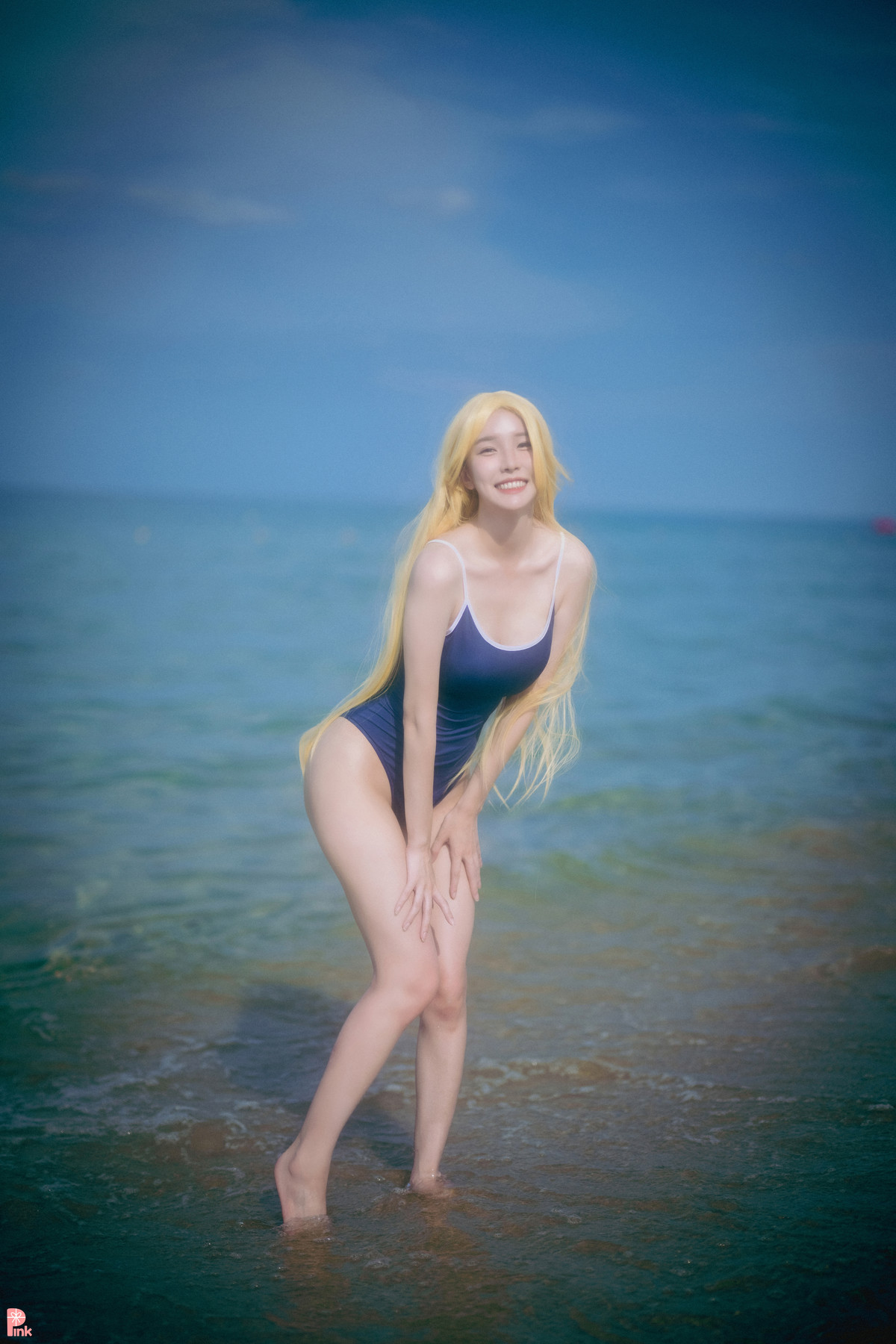 Lee Ahrin 이아린, [PINK] Meet Me in The Summer Set.01の写真 21