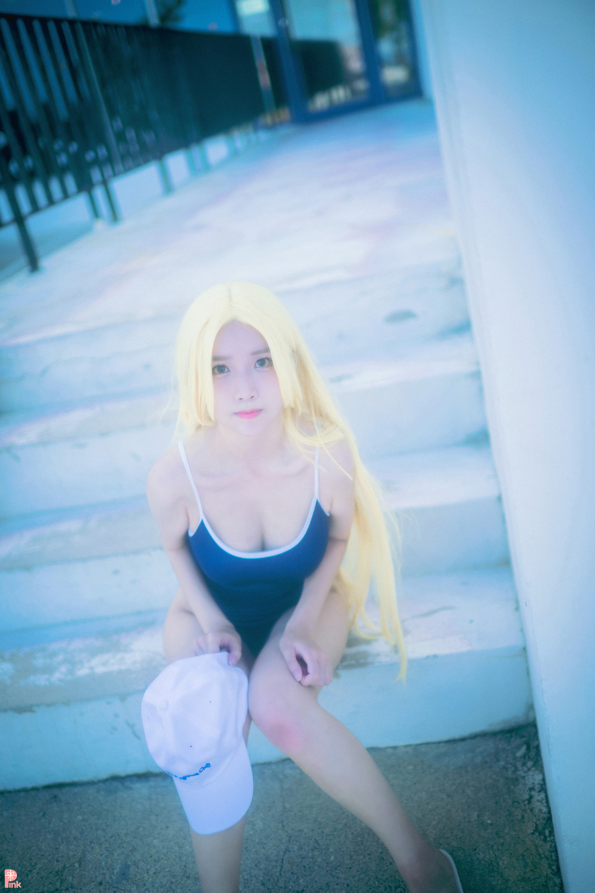 Lee Ahrin 이아린, [PINK] Meet Me in The Summer Set.02の写真 13