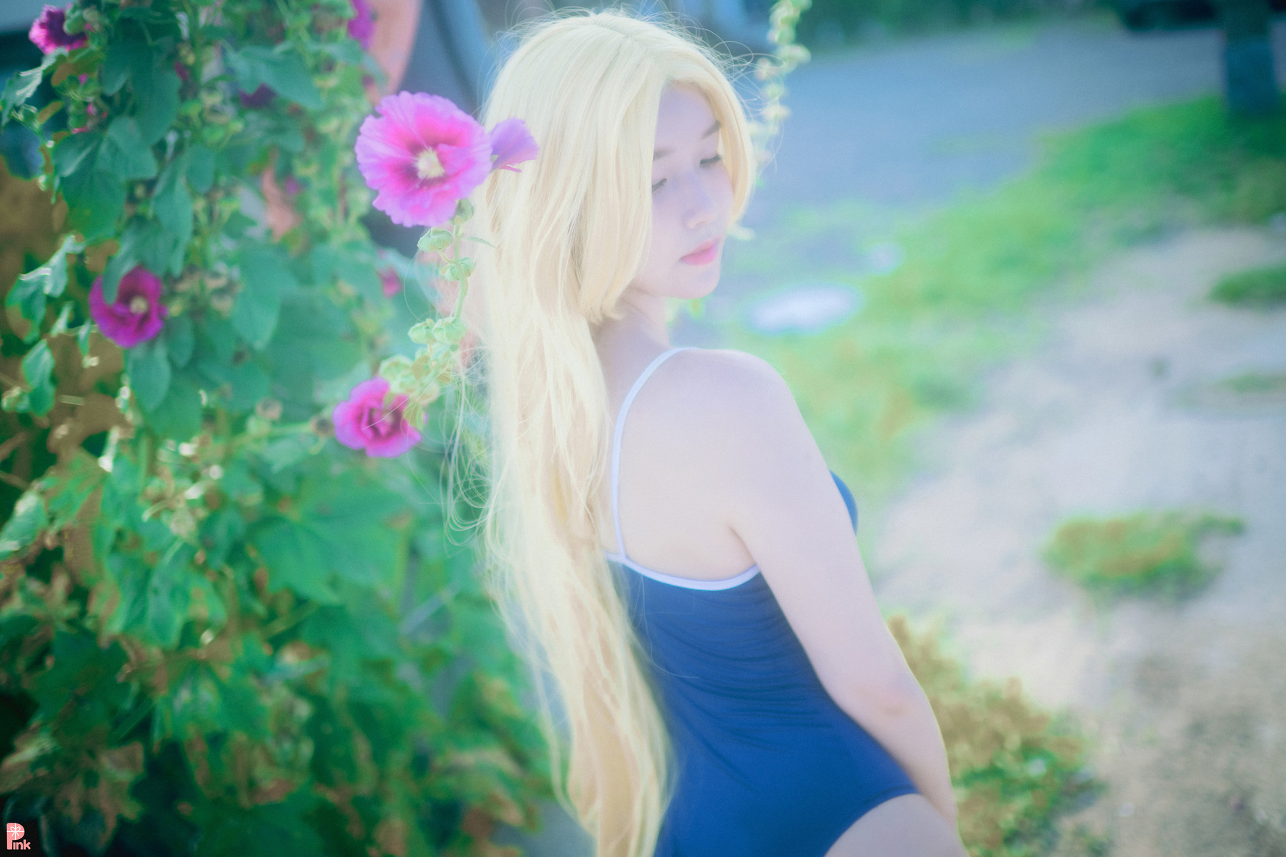 Lee Ahrin 이아린, [PINK] Meet Me in The Summer Set.02の写真 21