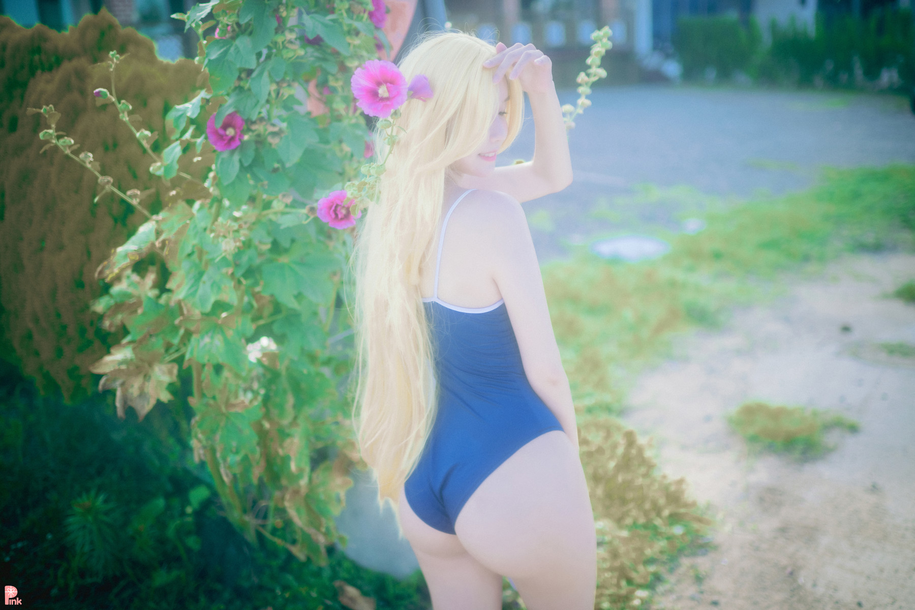 Lee Ahrin 이아린, [PINK] Meet Me in The Summer Set.02の写真 23