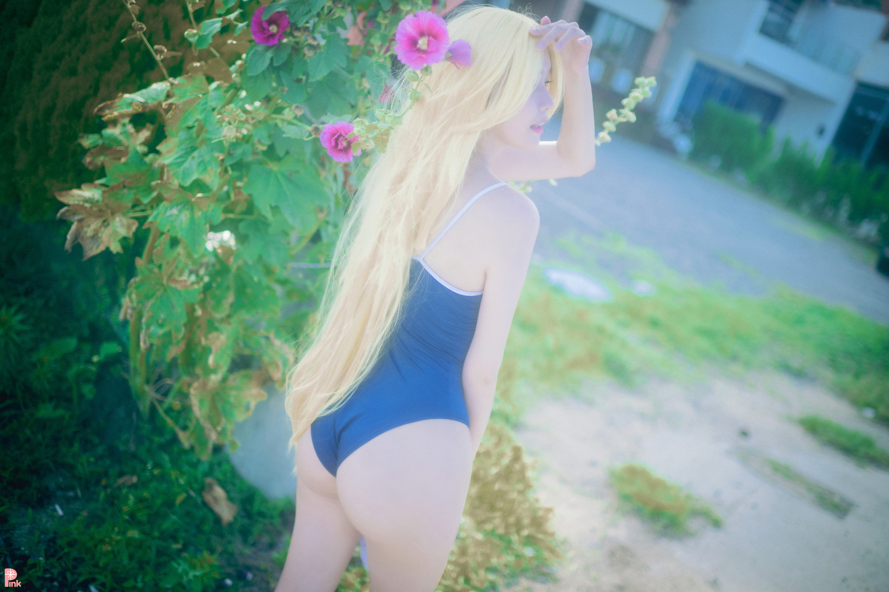 Lee Ahrin 이아린, [PINK] Meet Me in The Summer Set.02の写真 24