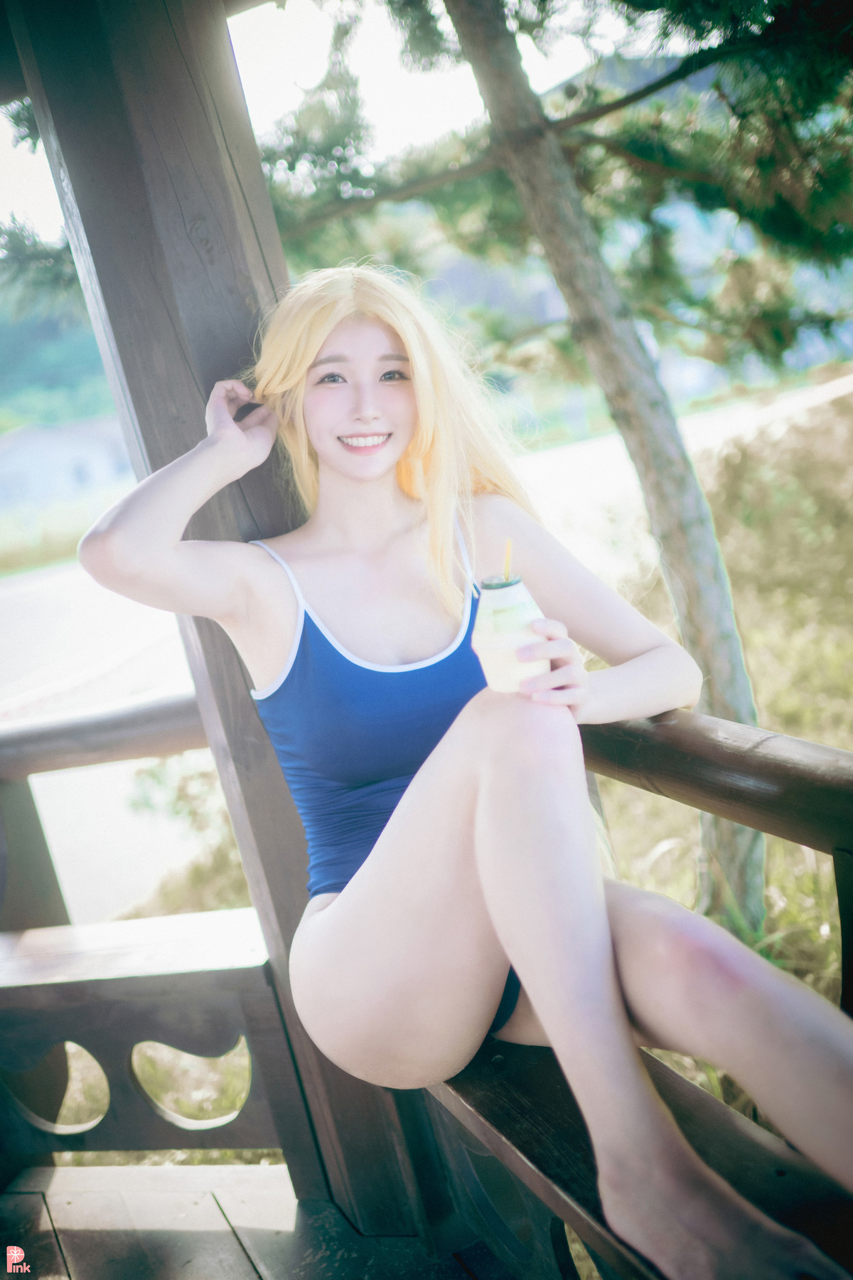 Lee Ahrin 이아린, [PINK] Meet Me in The Summer Set.02の写真 33