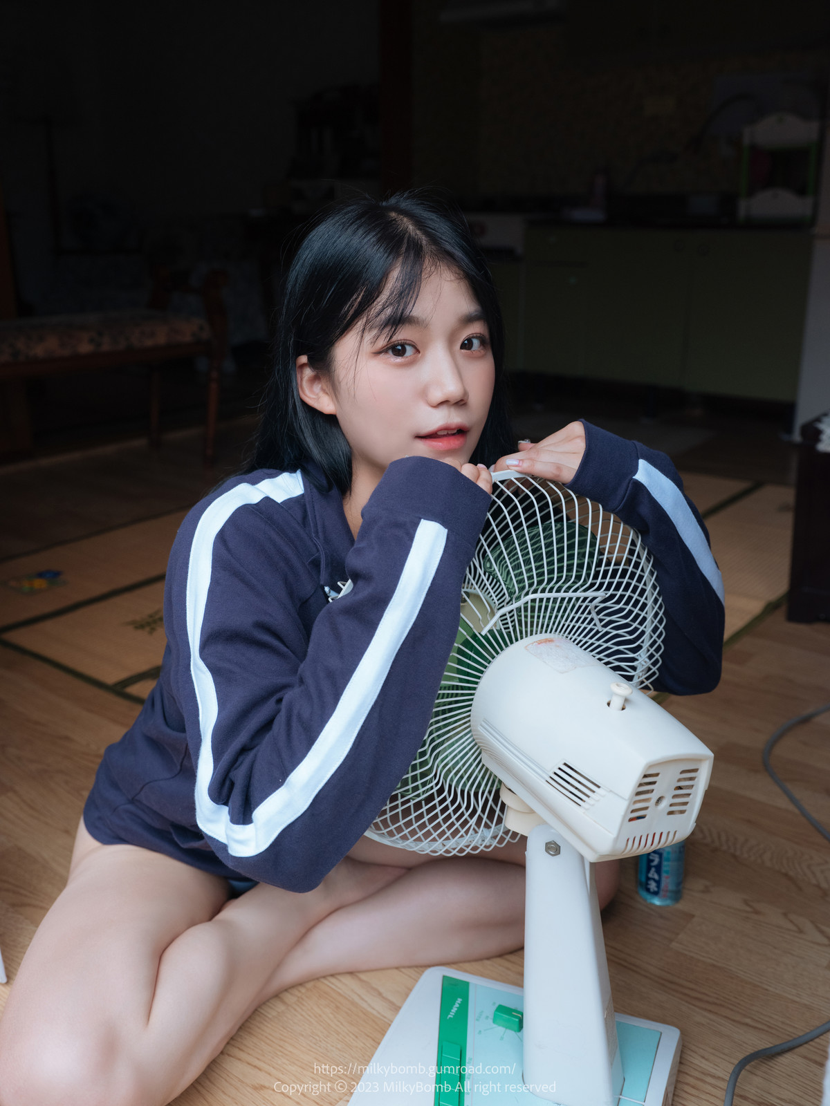 Yui 유이, [MilkyBomb] Tracksuit 체육복 Set.01の写真 5