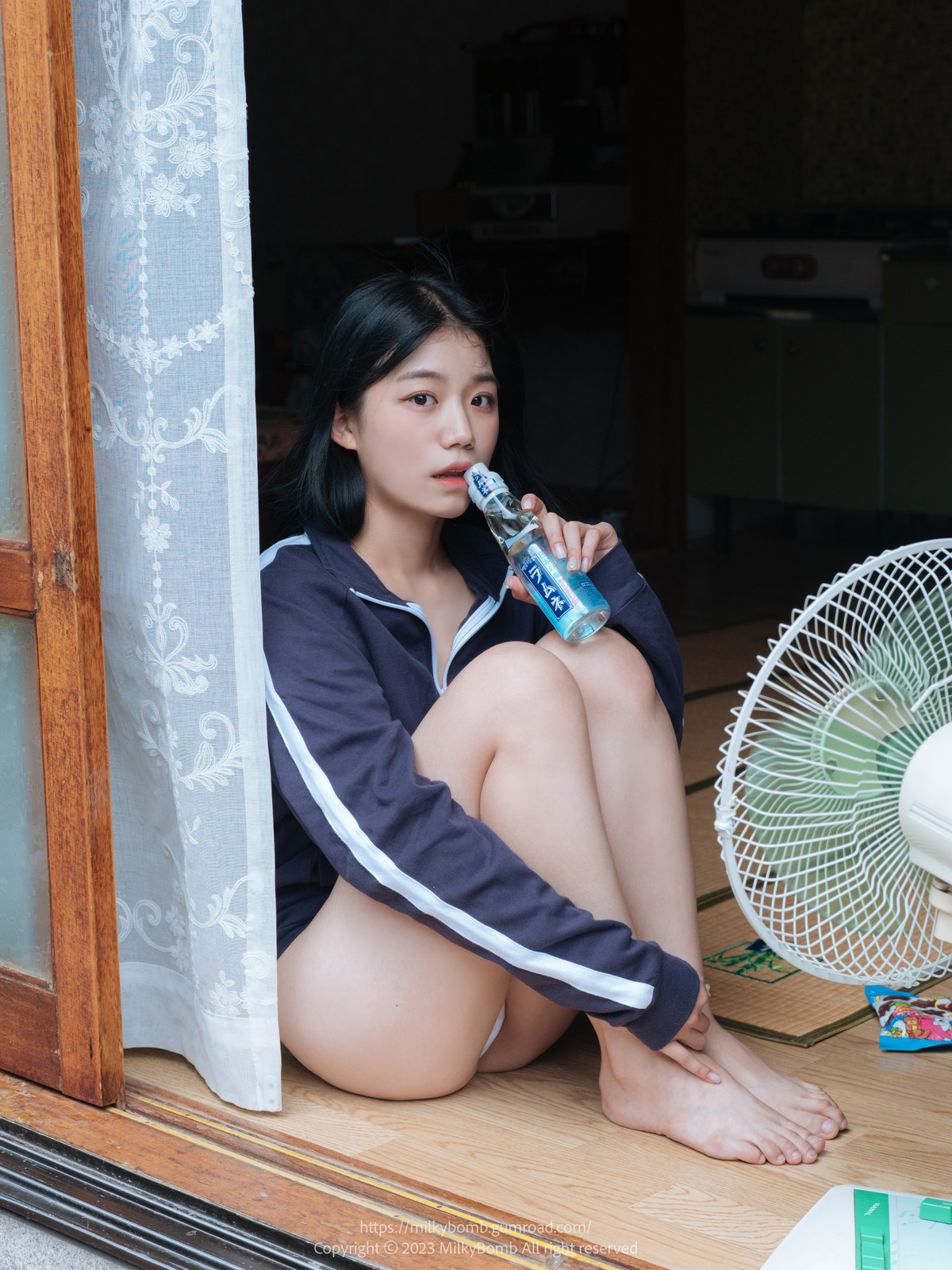 Yui 유이, [MilkyBomb] Tracksuit 체육복 Set.01の写真 12