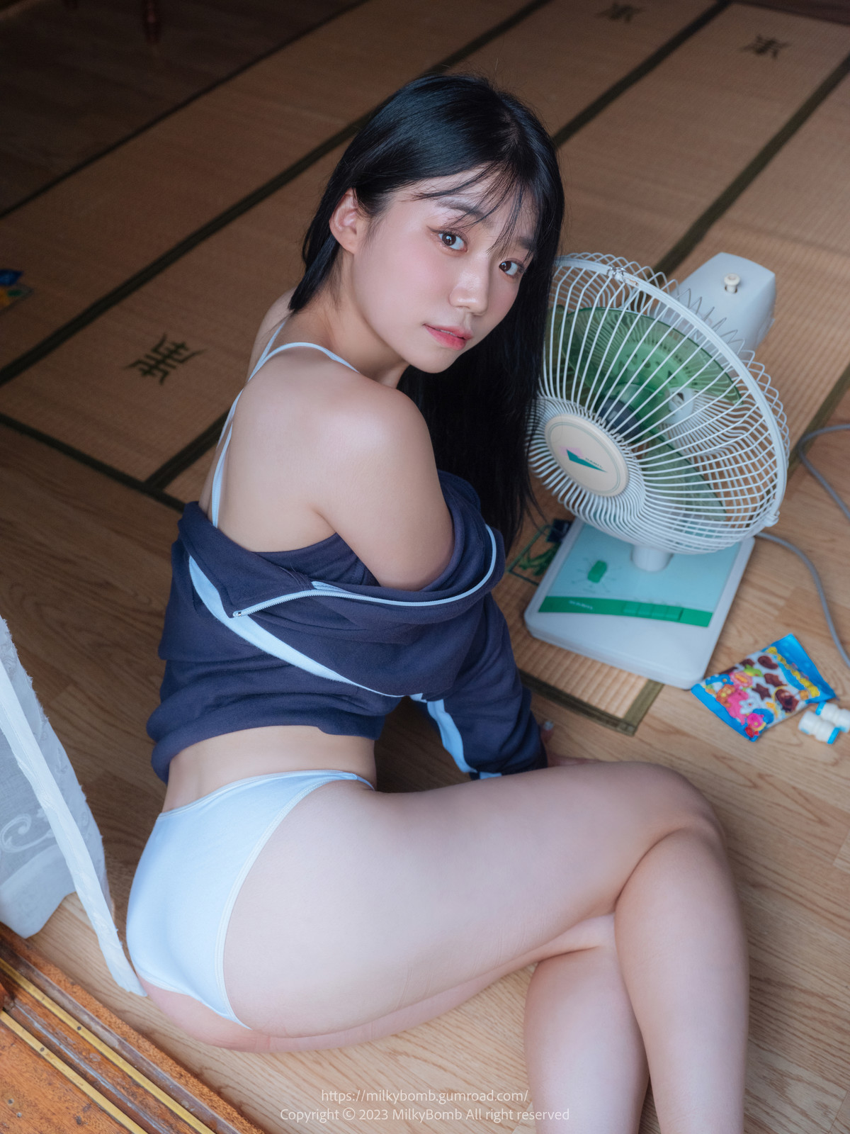 Yui 유이, [MilkyBomb] Tracksuit 체육복 Set.02の写真 77