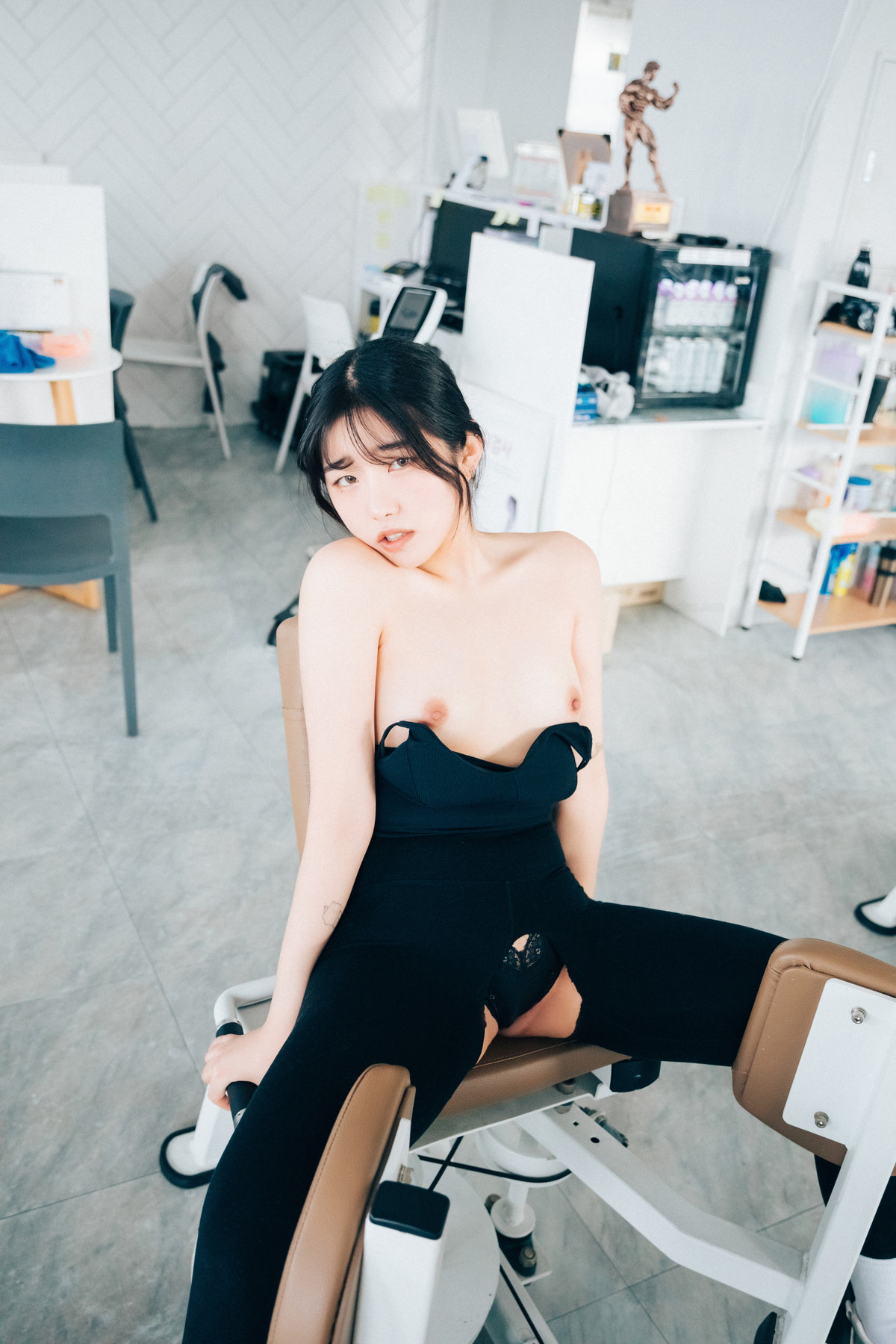 Sonson 손손, [Loozy] Personal Trainer Set.01の写真 21