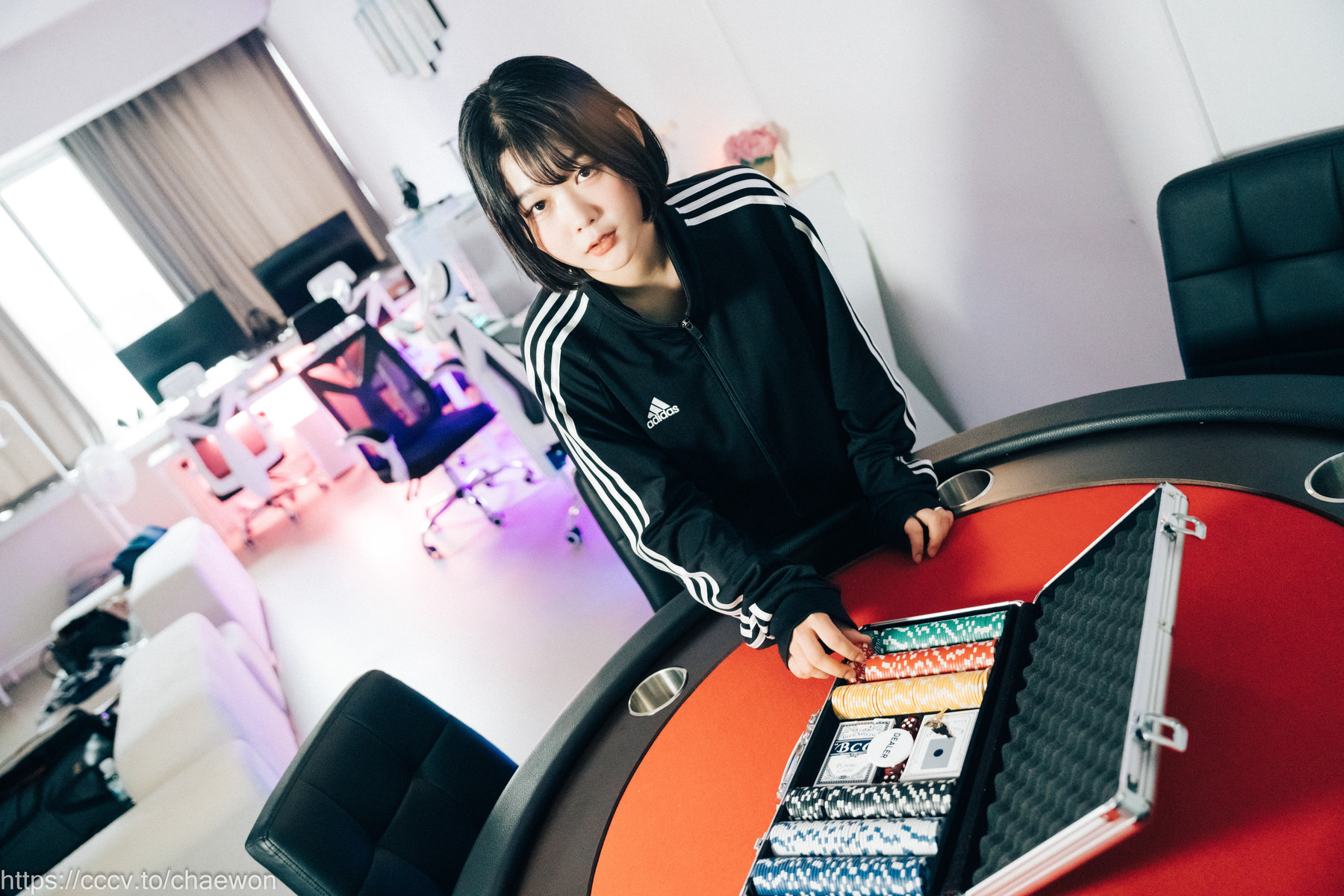 ZIA.Kwon 권지아, [Loozy] PC Room With SP Set.01の写真 2