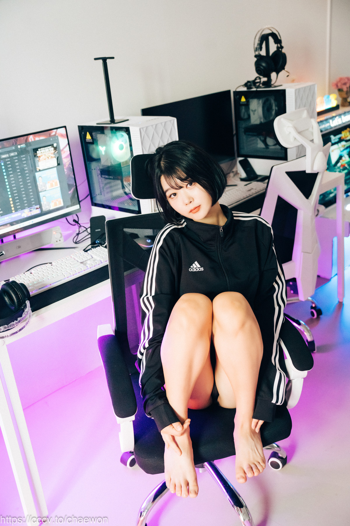 ZIA.Kwon 권지아, [Loozy] PC Room With SP Set.02の写真 4