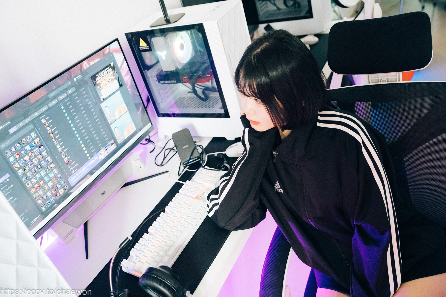 ZIA.Kwon 권지아, [Loozy] PC Room With SP Set.02の写真 10