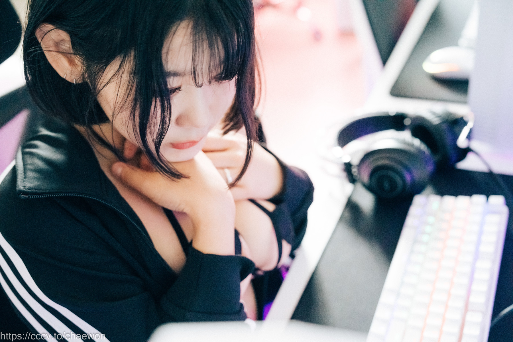 ZIA.Kwon 권지아, [Loozy] PC Room With SP Set.02の写真 25