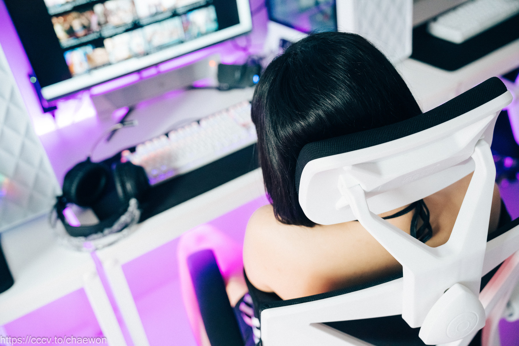 ZIA.Kwon 권지아, [Loozy] PC Room With SP Set.02の写真 40