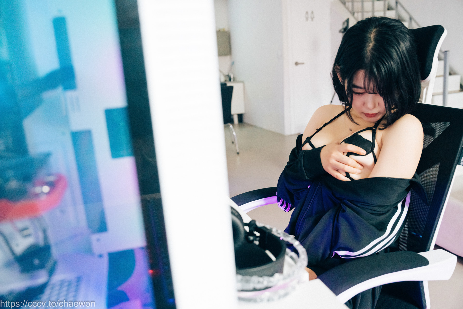 ZIA.Kwon 권지아, [Loozy] PC Room With SP Set.02の写真 41