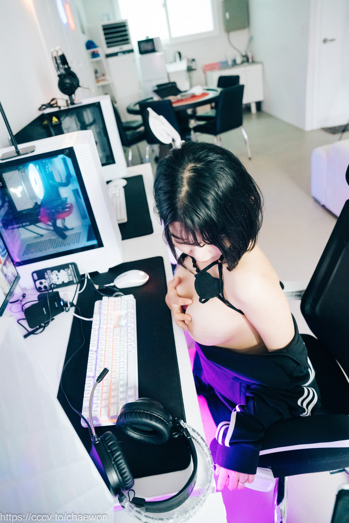 ZIA.Kwon 권지아, [Loozy] PC Room With SP Set.02の写真 55