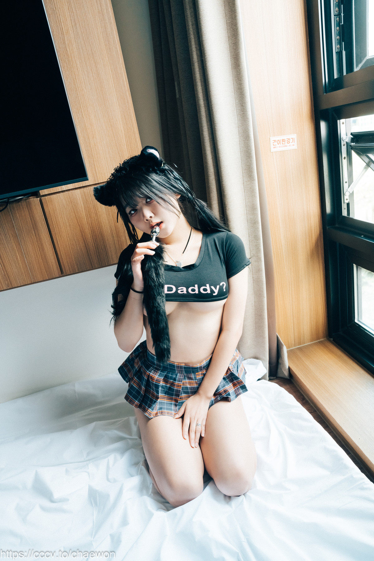ZIA.Kwon 권지아, [Loozy] Neko Set.02の写真 4