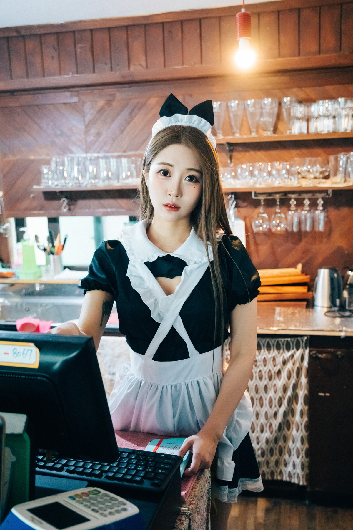 Jeong Bomi 정보미, [Loozy] Maid Cafe +S.Ver Set.03の写真 2
