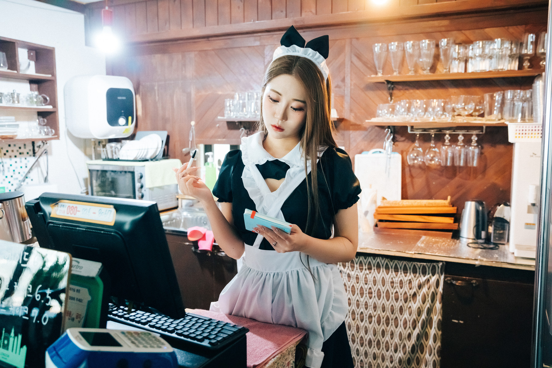 Jeong Bomi 정보미, [Loozy] Maid Cafe +S.Ver Set.03の写真 3