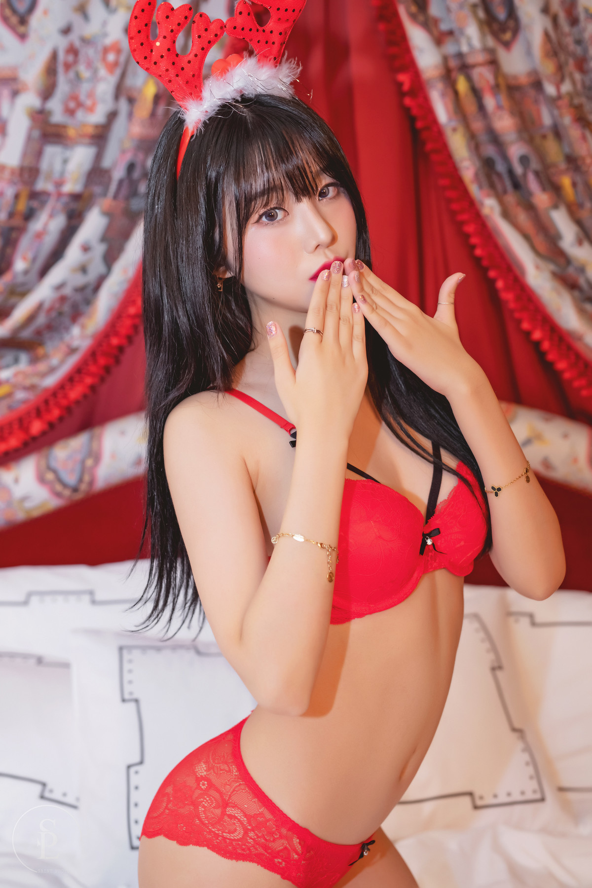 Yuna 유나, [SAINT Photolife] Yuna’s Wonderlandの写真 15
