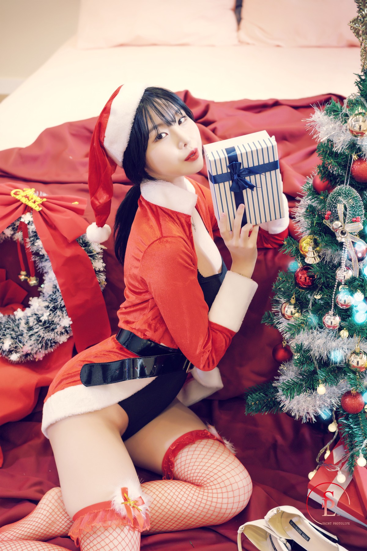 Yuna 유나, [SAINT Photolife] Merry Yuna’s Xmas Set.01の写真 13