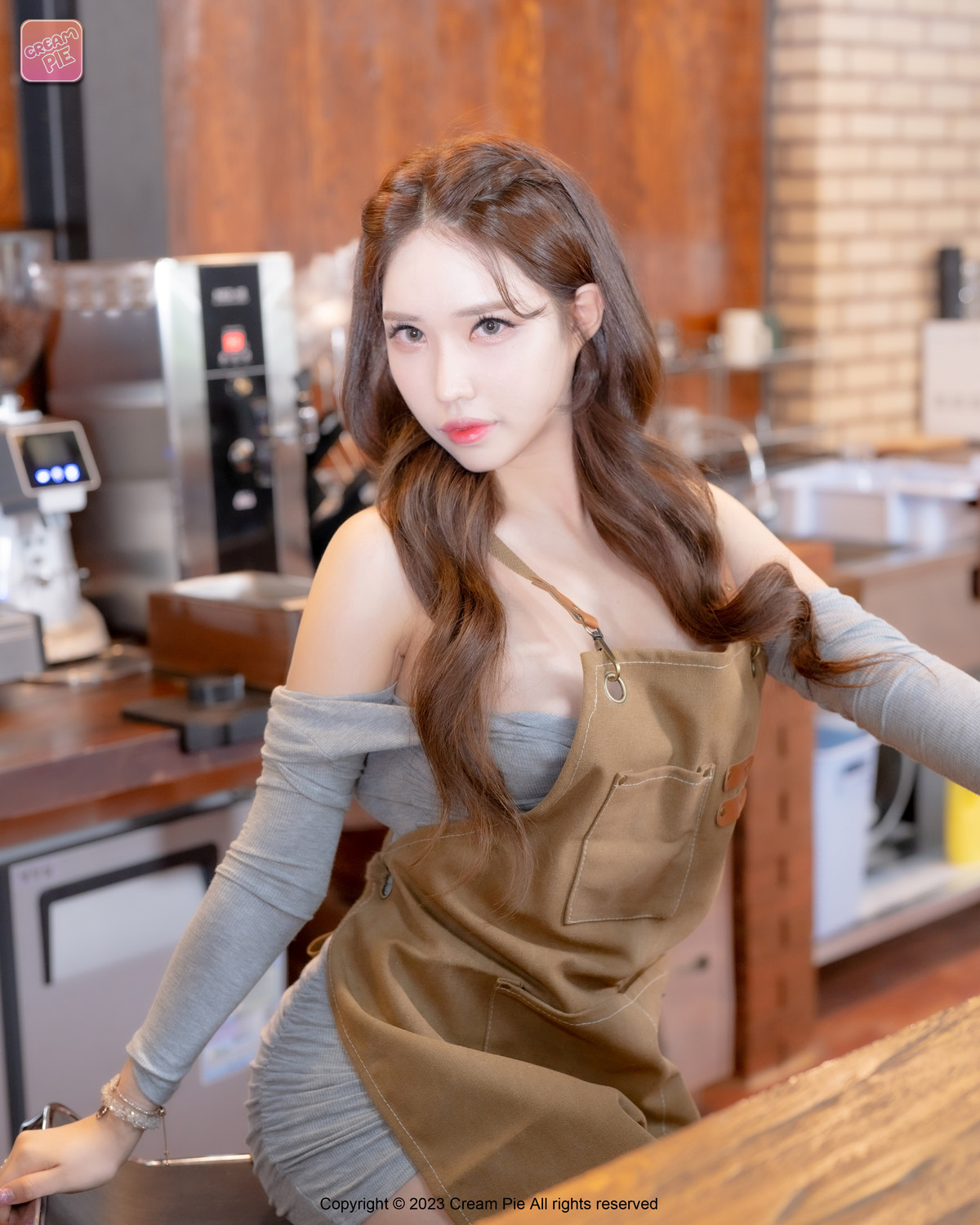 Hani 하니, [CREAM PIE] 1st Pictorial Set.01の写真 3