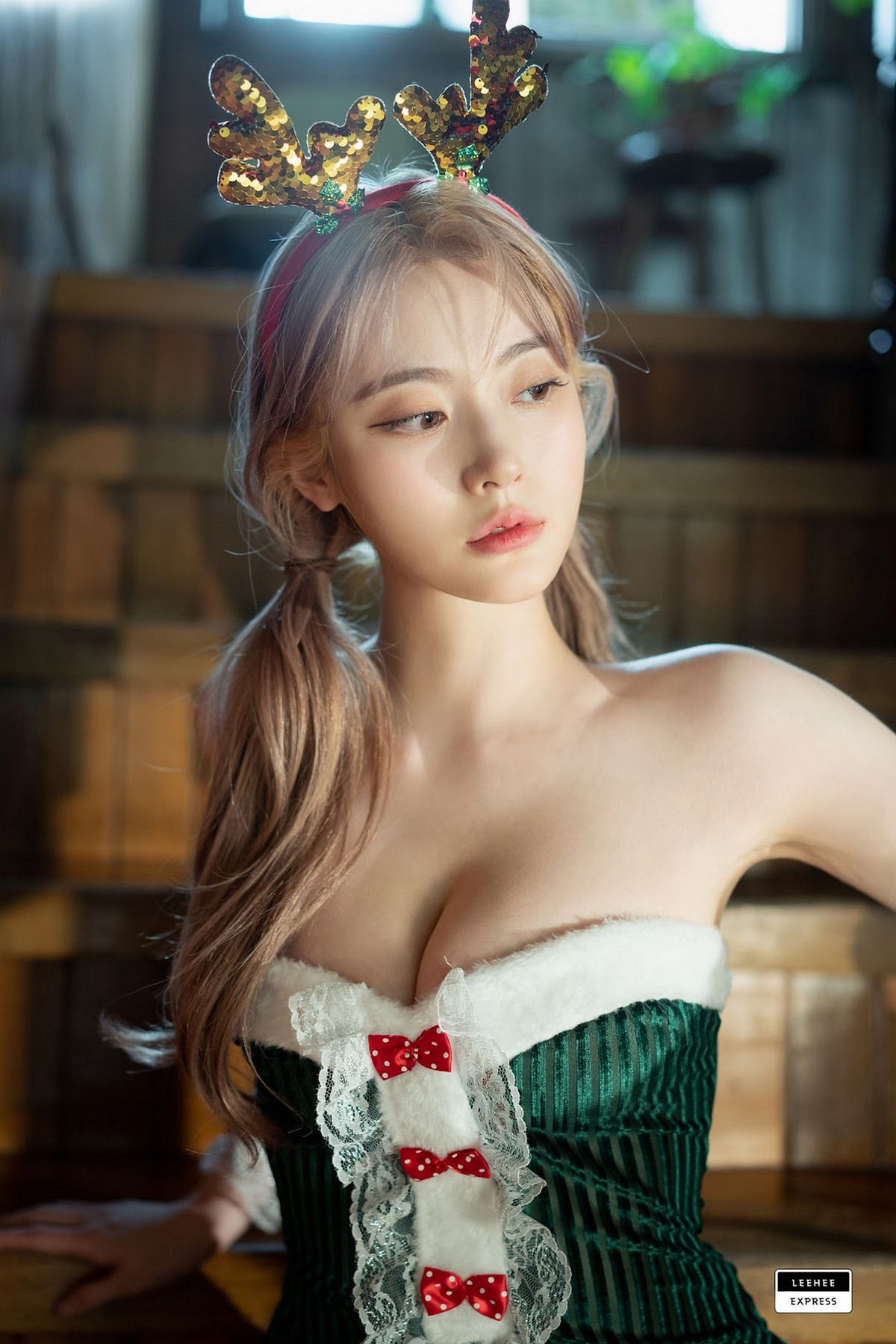 Jeong-Ah 정아, [LEEHEE EXPRESS] LEDG-096の写真 12