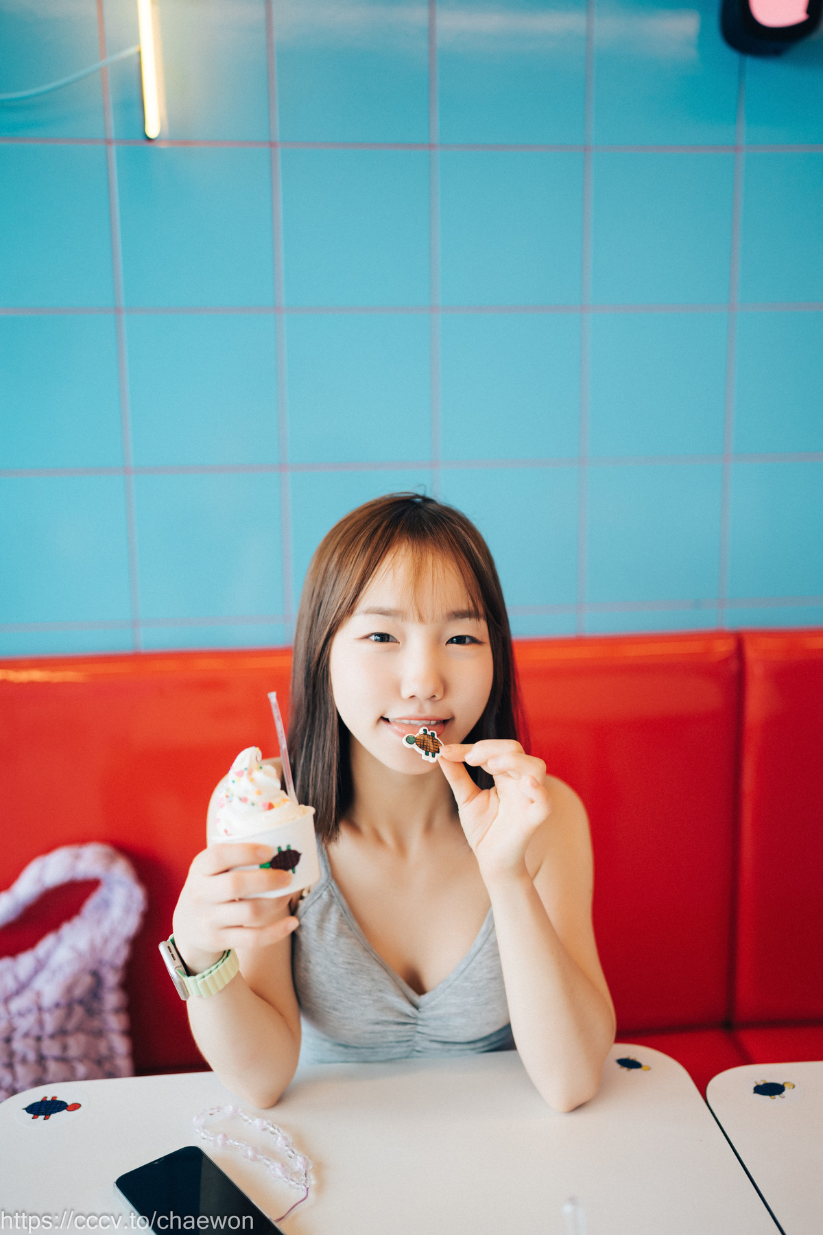 Han Yeri 한예리, [Loozy] The First Trip Set.02の写真 7