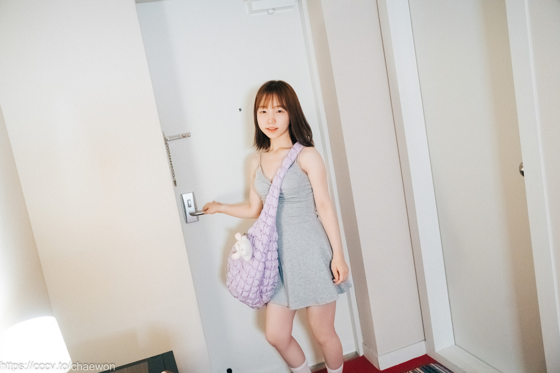 Han Yeri 한예리, [Loozy] The First Trip Set.02の写真 9