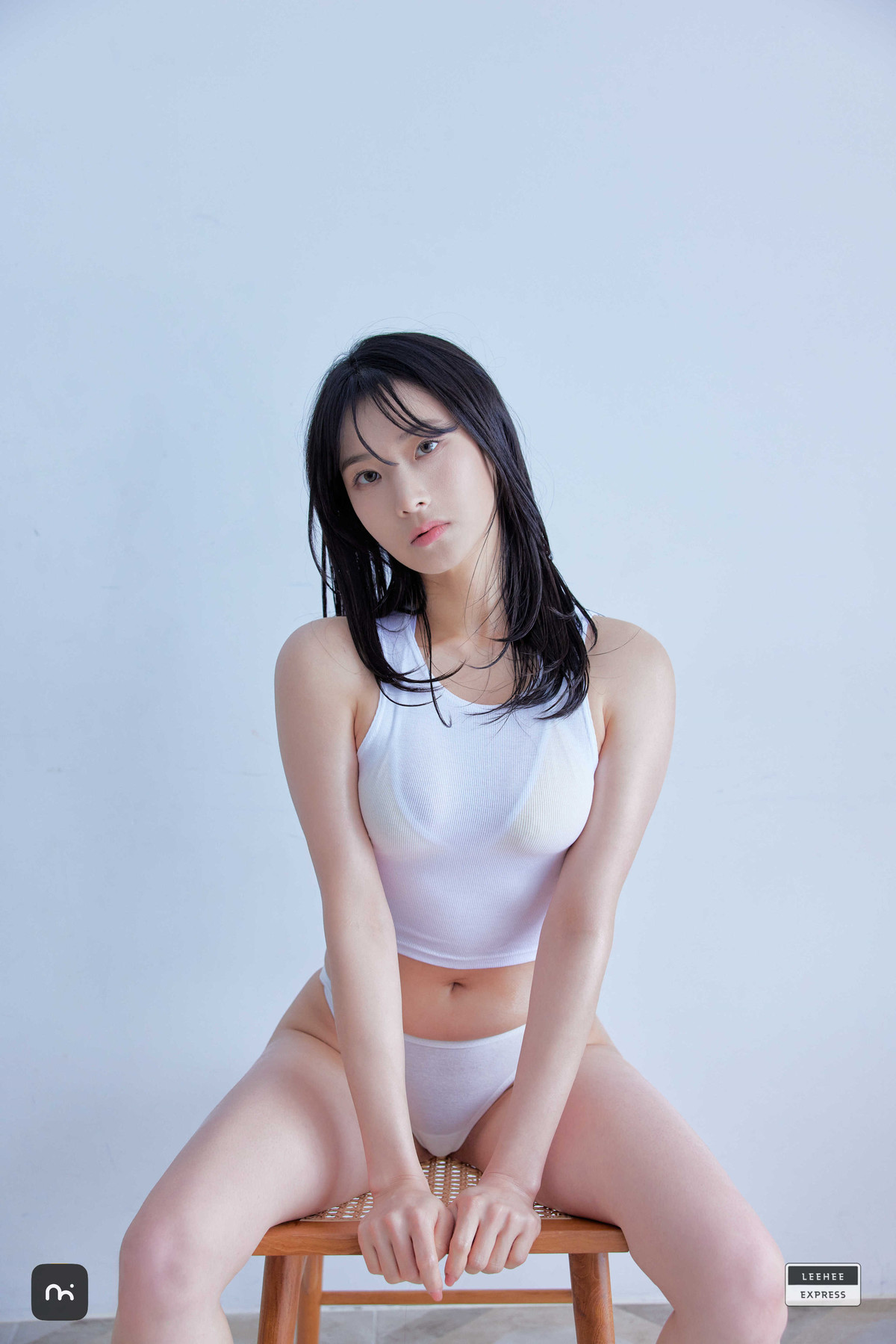 Myung Ah 명아, [LEEHEE EXPRESS] LEDG-203Aの写真 13