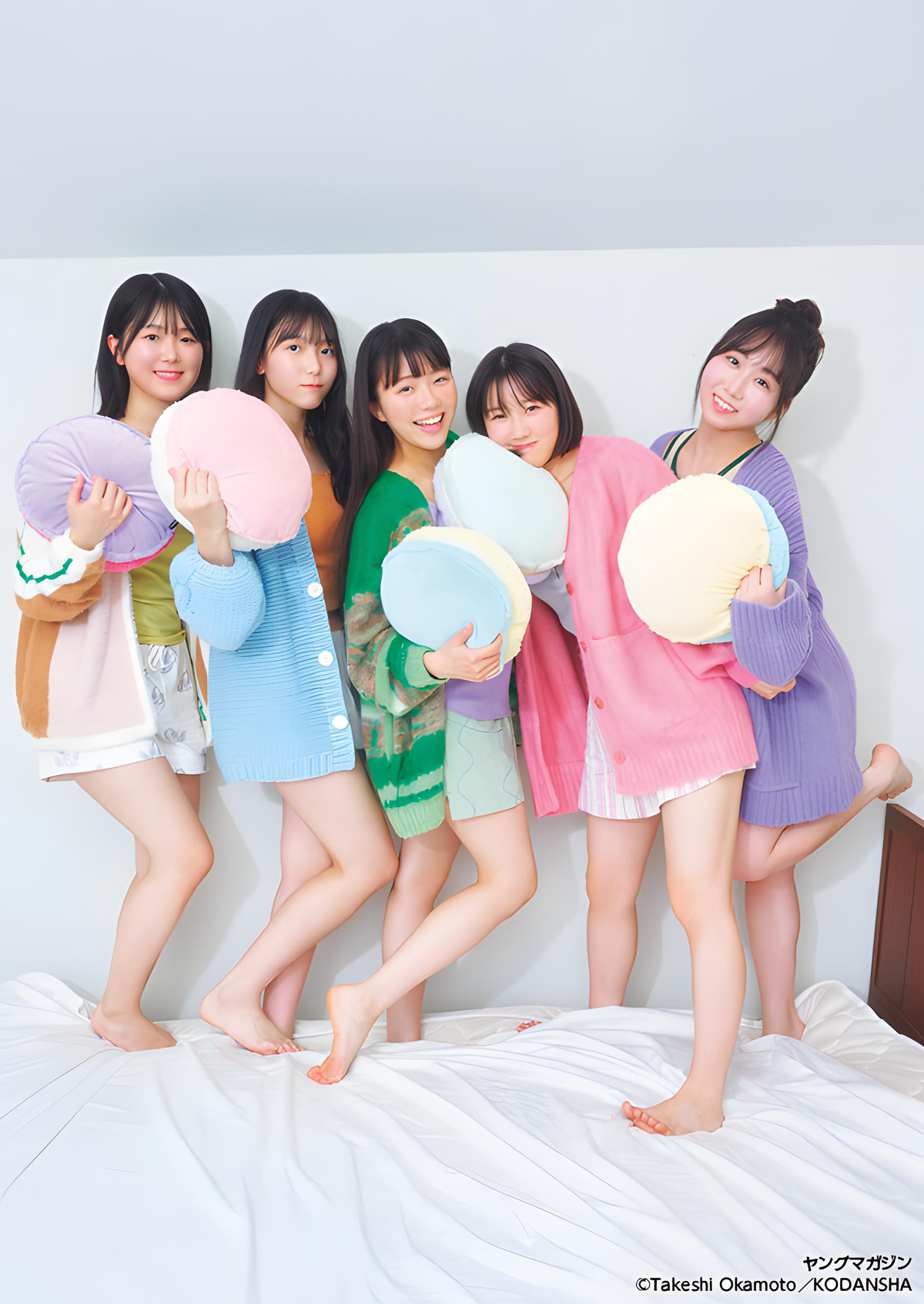甲斐心愛 内海里音 工藤理子 鈴木彩夏 諸葛望愛, Young Magazine 2024 No.07 (ヤングマガジン 2024年7号)の写真 8