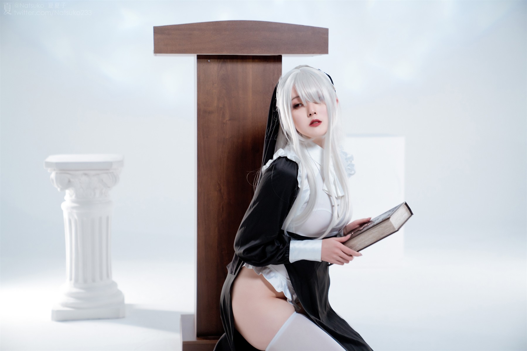 Cosplay Natsuko夏夏子 反差修女の写真 3