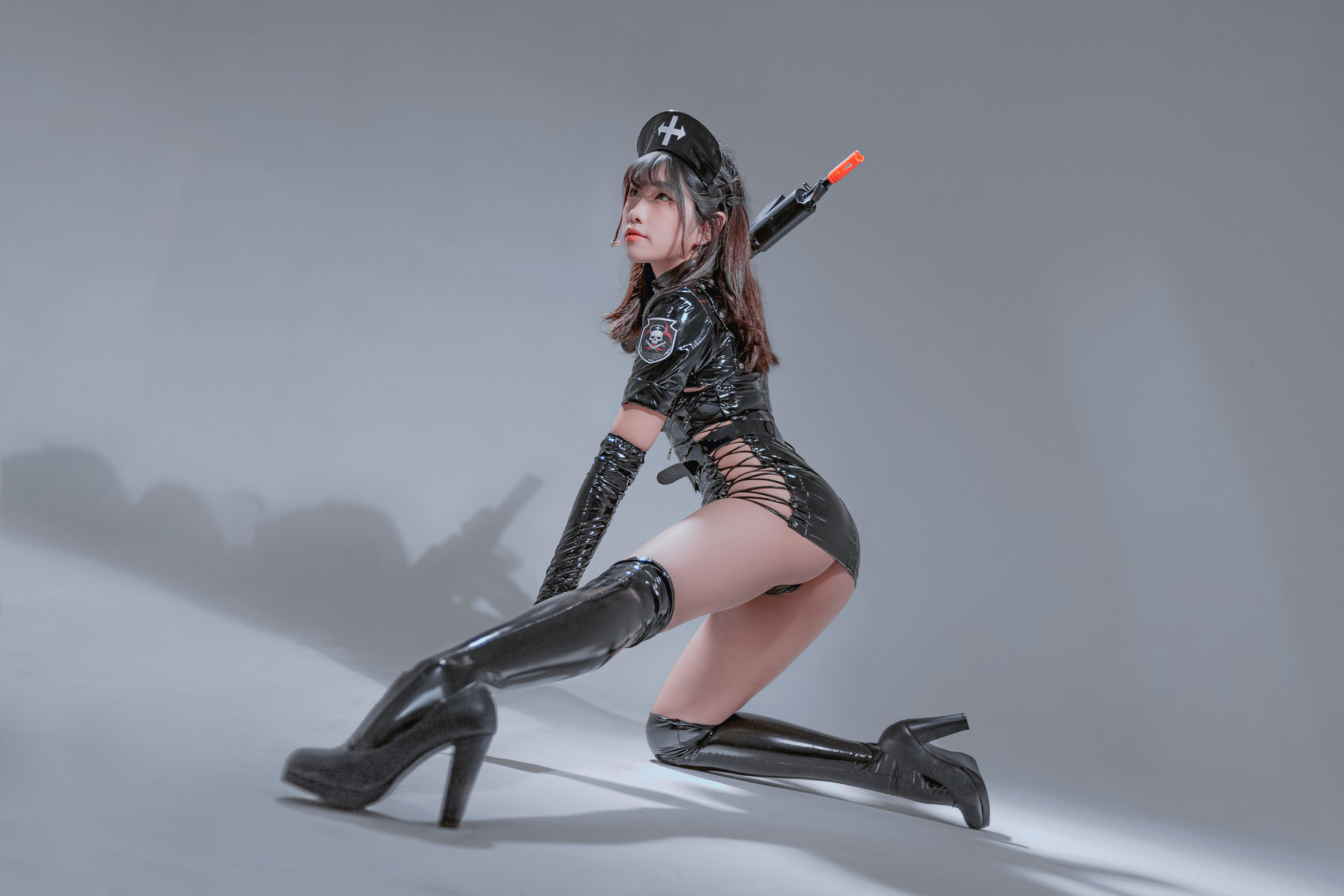 Sonson 손손, [Loozy] Dark Maidの写真 19