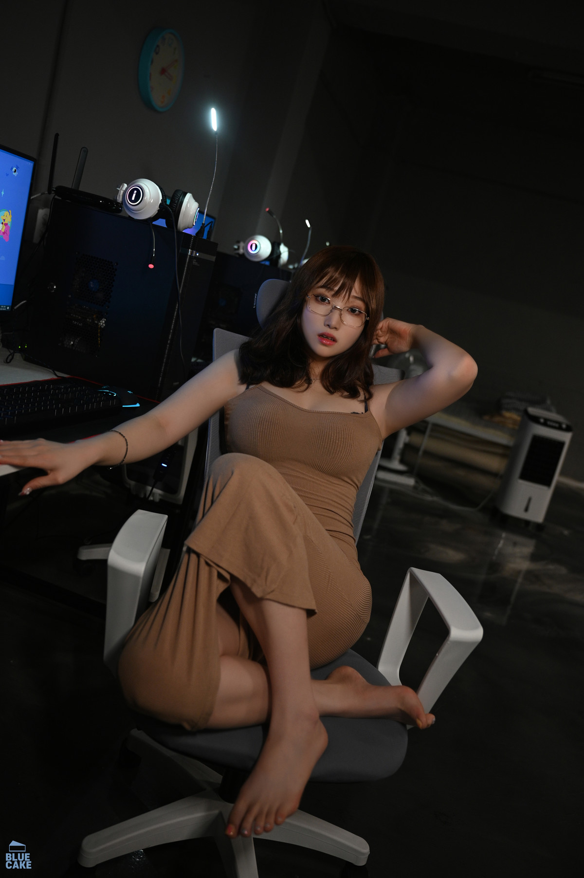 Bambi 밤비, [BLUECAKE] PC Room Alba Set.01の写真 9