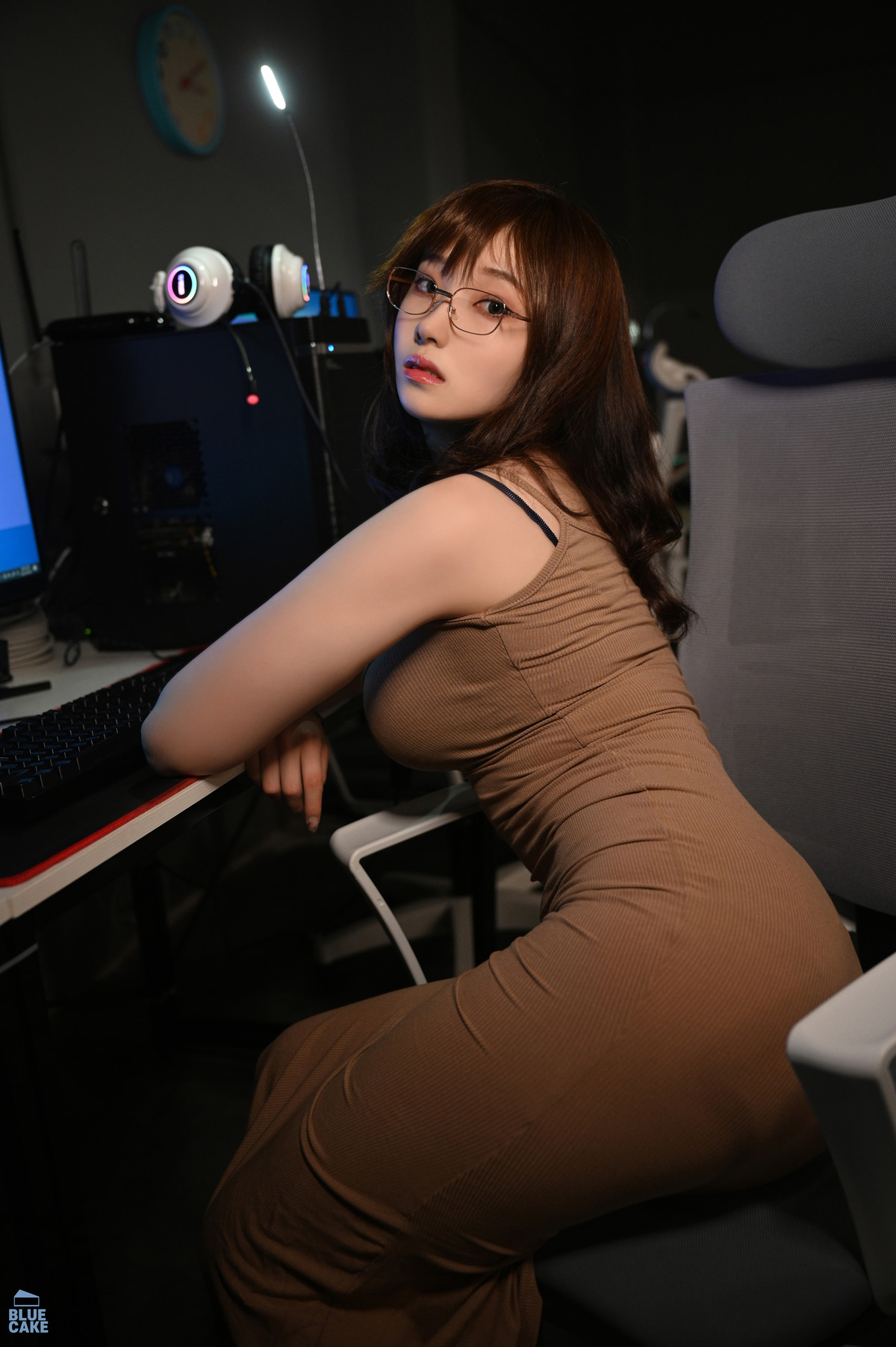Bambi 밤비, [BLUECAKE] PC Room Alba Set.01の写真 12