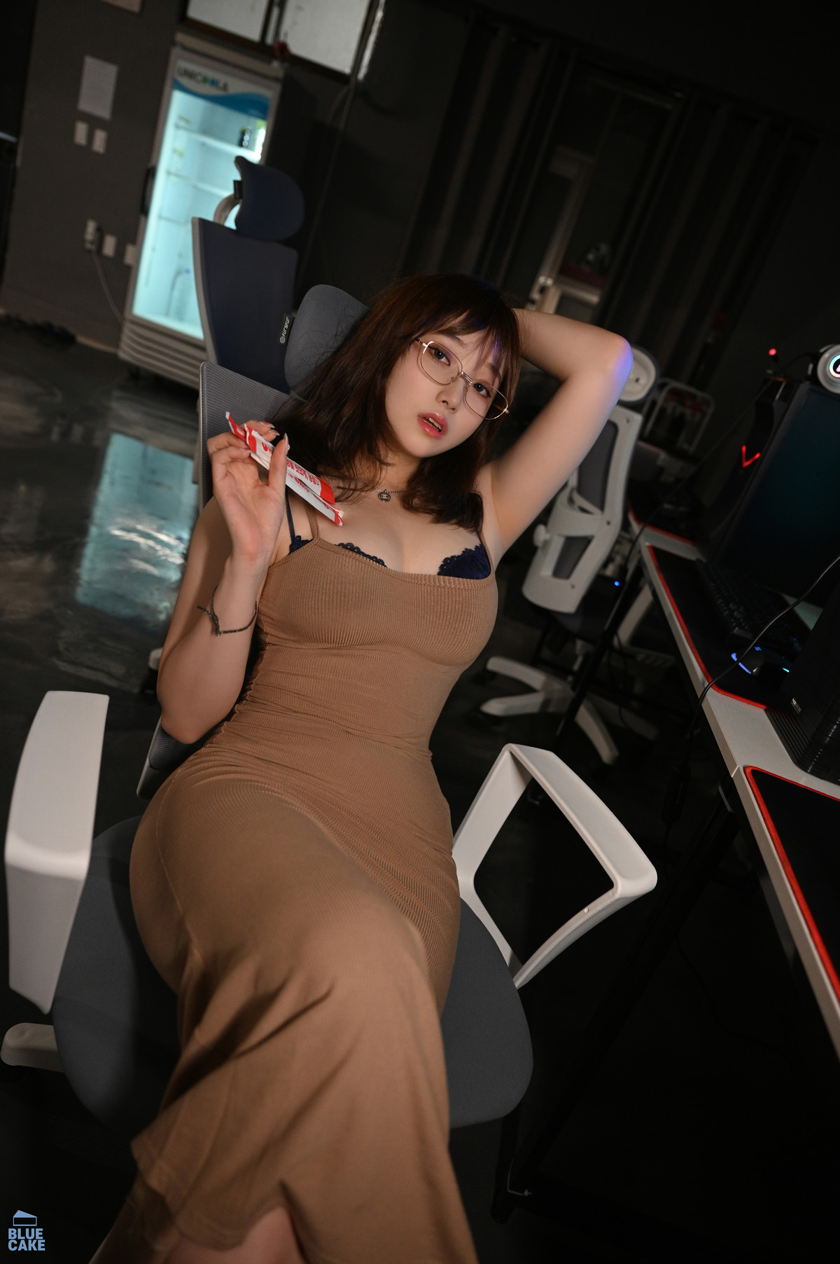 Bambi 밤비, [BLUECAKE] PC Room Alba Set.01の写真 36